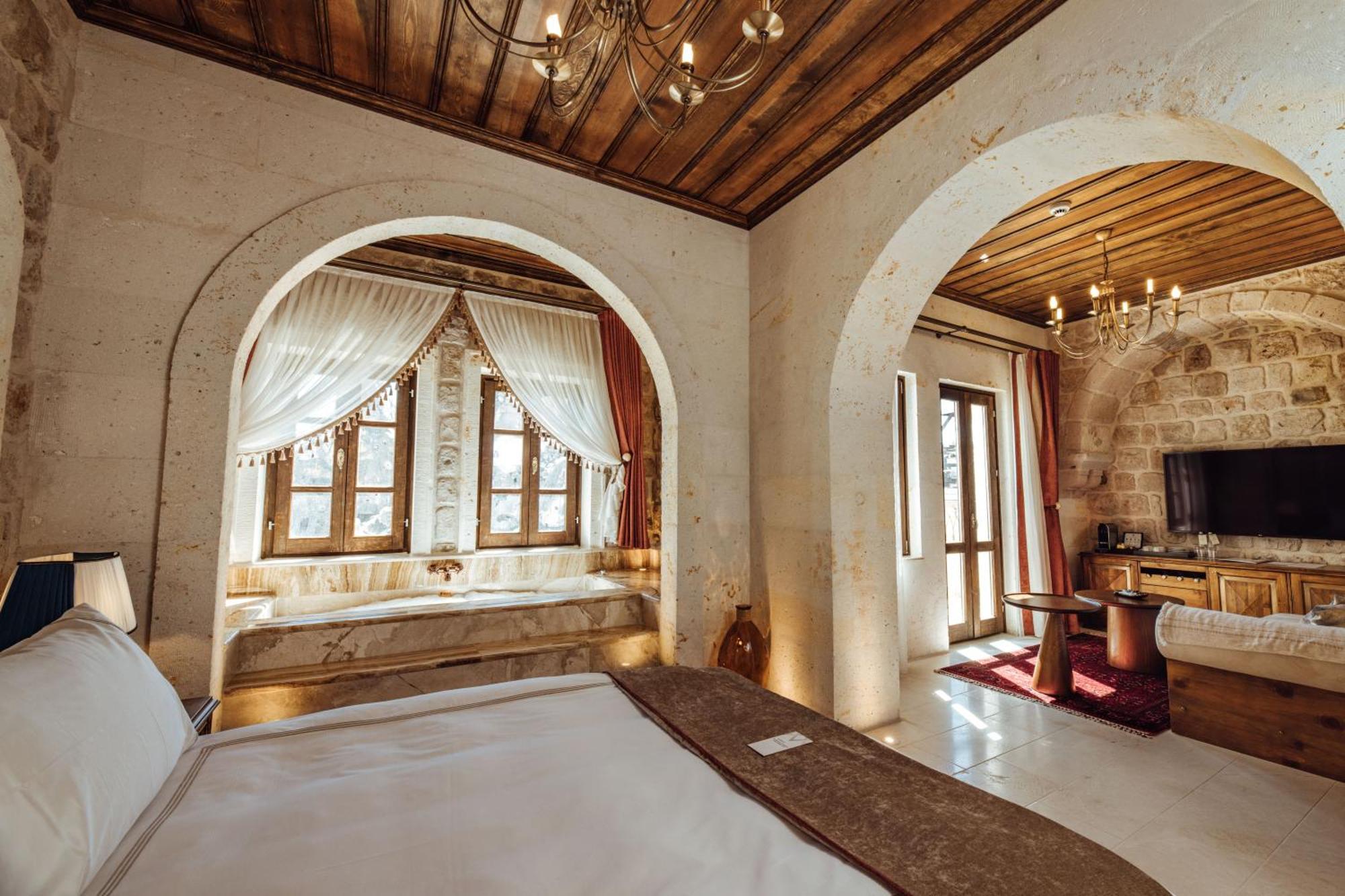 Via Regia Cappadocia Hotel อุตชิซาร์ ภายนอก รูปภาพ