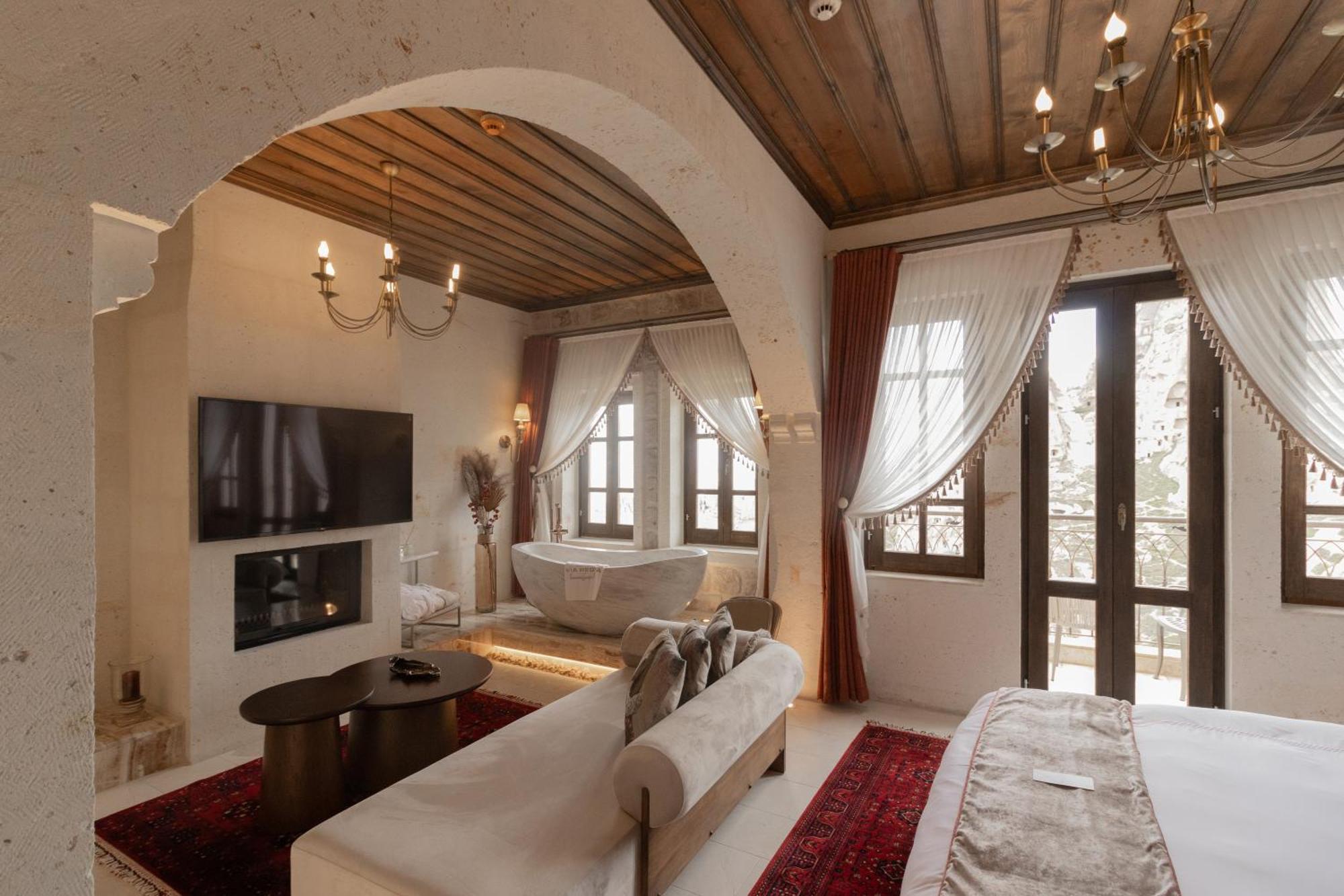 Via Regia Cappadocia Hotel อุตชิซาร์ ภายนอก รูปภาพ