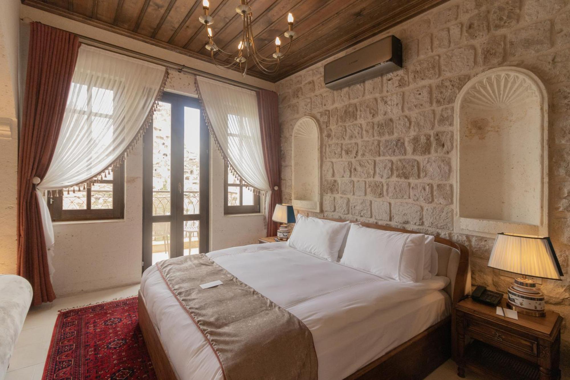 Via Regia Cappadocia Hotel อุตชิซาร์ ภายนอก รูปภาพ